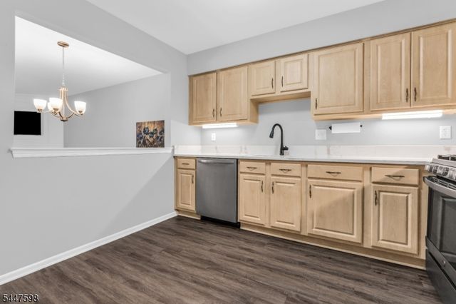 154 Leeds Ct 154, Madison Boro, NJ 07940