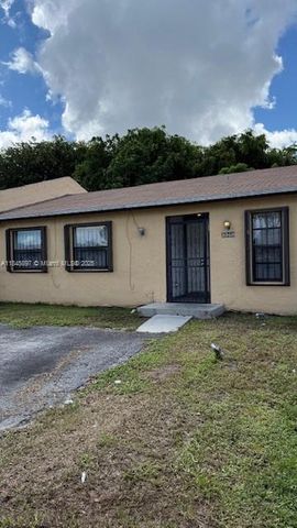 3060 NW 204th Ln, Miami Gardens, FL 33056