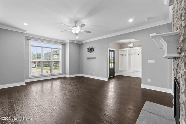 182 Washington Commons Dr, Mt Washington, KY 40047