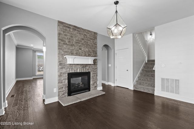 182 Washington Commons Dr, Mt Washington, KY 40047