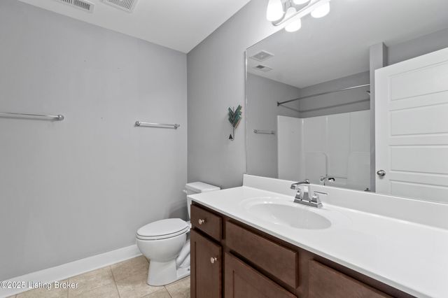 182 Washington Commons Dr, Mt Washington, KY 40047