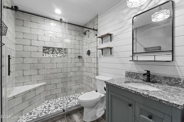 182 Washington Commons Dr, Mt Washington, KY 40047