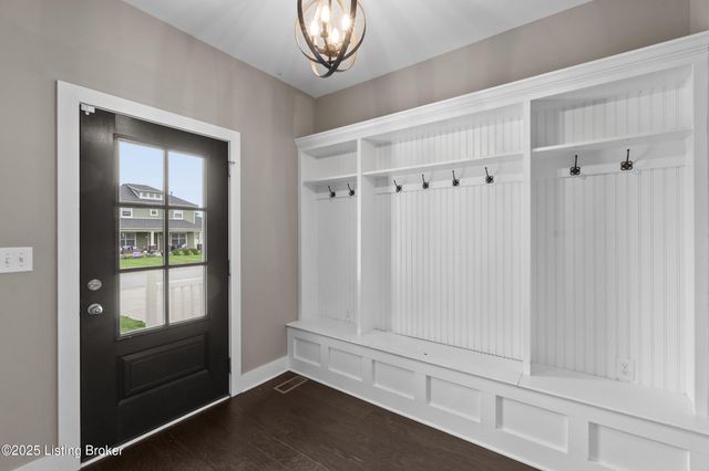 182 Washington Commons Dr, Mt Washington, KY 40047