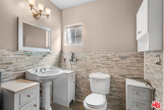 5006 Los Feliz Boulevard, Los Angeles, CA 90027