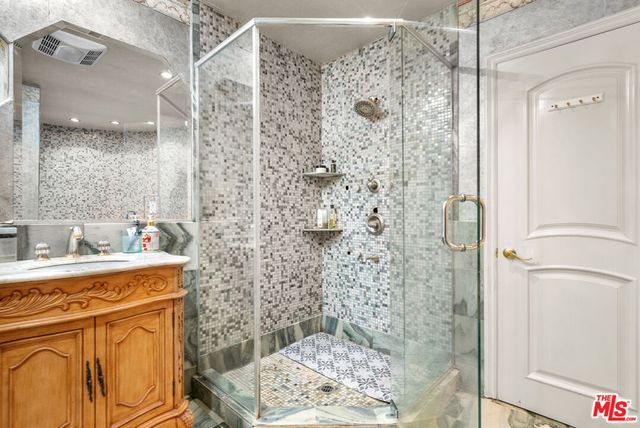 5006 Los Feliz Boulevard, Los Angeles, CA 90027