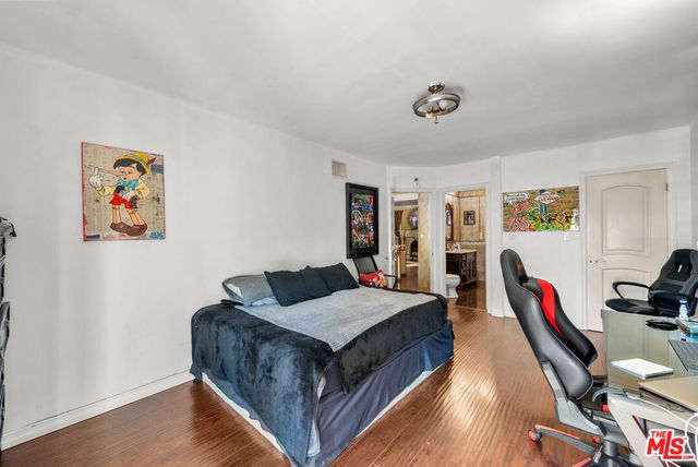 5006 Los Feliz Boulevard, Los Angeles, CA 90027