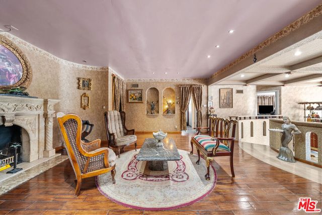 5006 Los Feliz Boulevard, Los Angeles, CA 90027