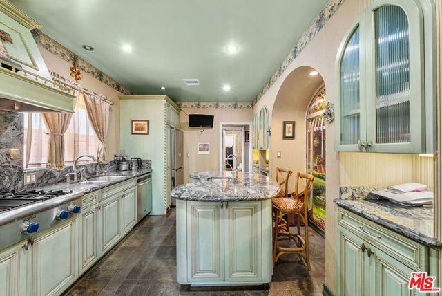 5006 Los Feliz Boulevard, Los Angeles, CA 90027