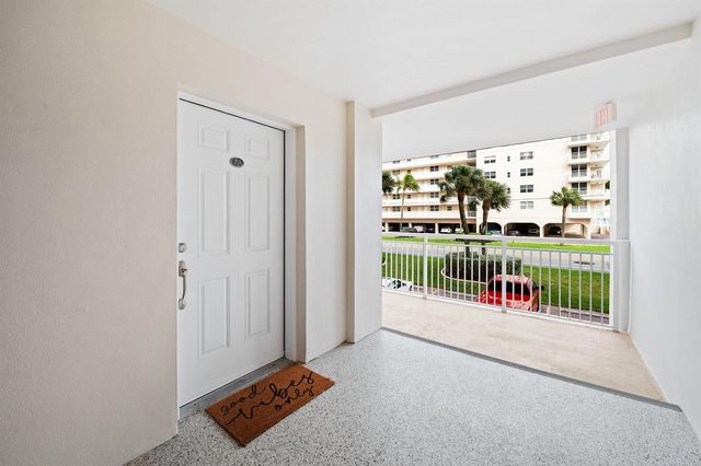 1050 Hillsboro Mile 203w, Hillsboro Beach, FL 33062