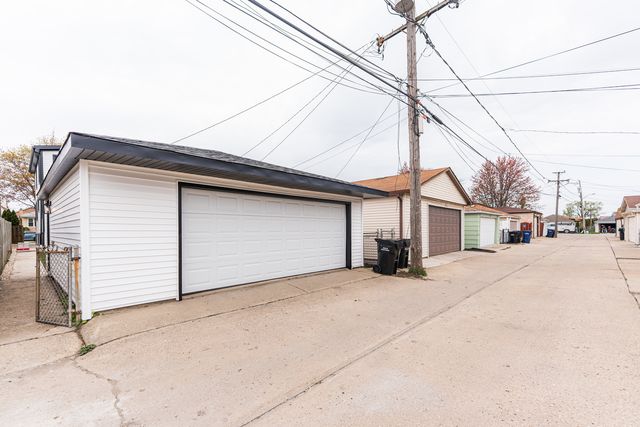 4129 N Oketo Avenue, Norridge, IL 60706