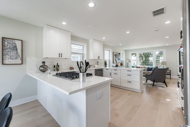 4129 N Oketo Avenue, Norridge, IL 60706