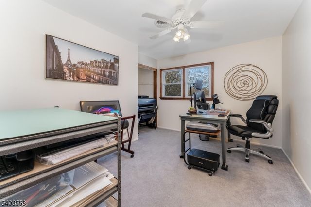 3 Harwich Rd, Lopatcong Twp., NJ 08865