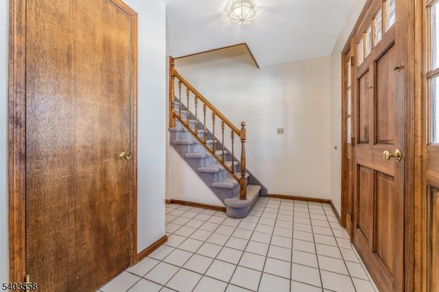 3 Harwich Rd, Lopatcong Twp., NJ 08865