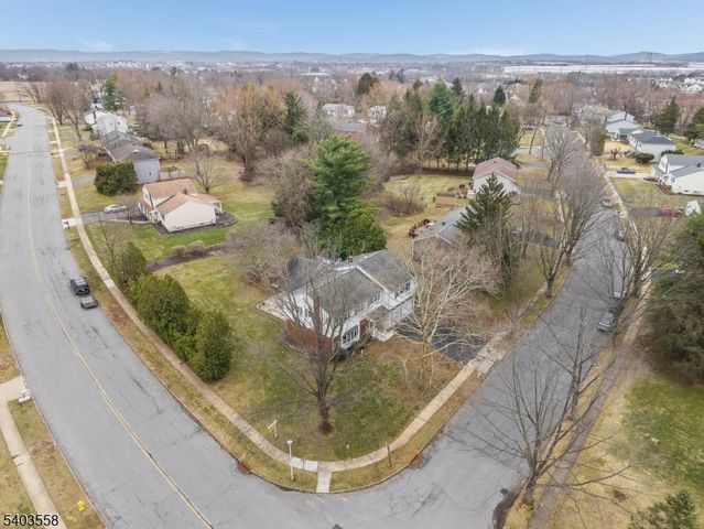 3 Harwich Rd, Lopatcong Twp., NJ 08865