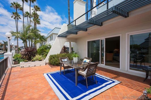 65 Antigua Court, Coronado, CA 92118