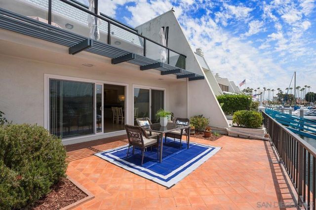 65 Antigua Court, Coronado, CA 92118