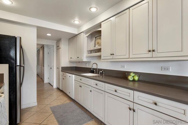 65 Antigua Court, Coronado, CA 92118