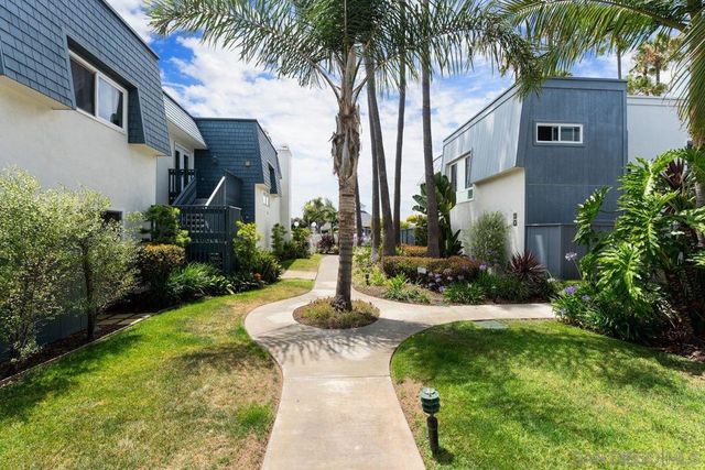 65 Antigua Court, Coronado, CA 92118