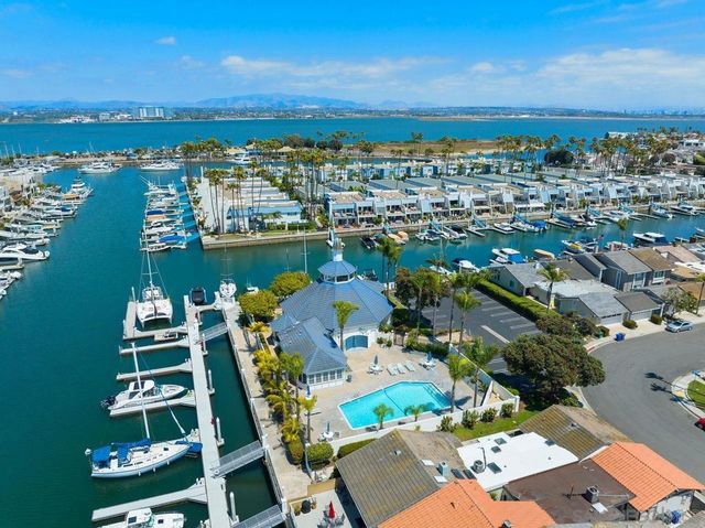 65 Antigua Court, Coronado, CA 92118