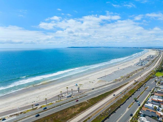 65 Antigua Court, Coronado, CA 92118