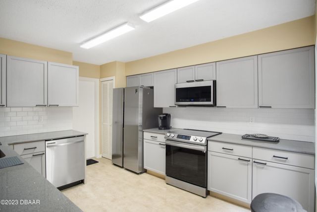 244 Palm Sparrow Court, Daytona Beach, FL 32119