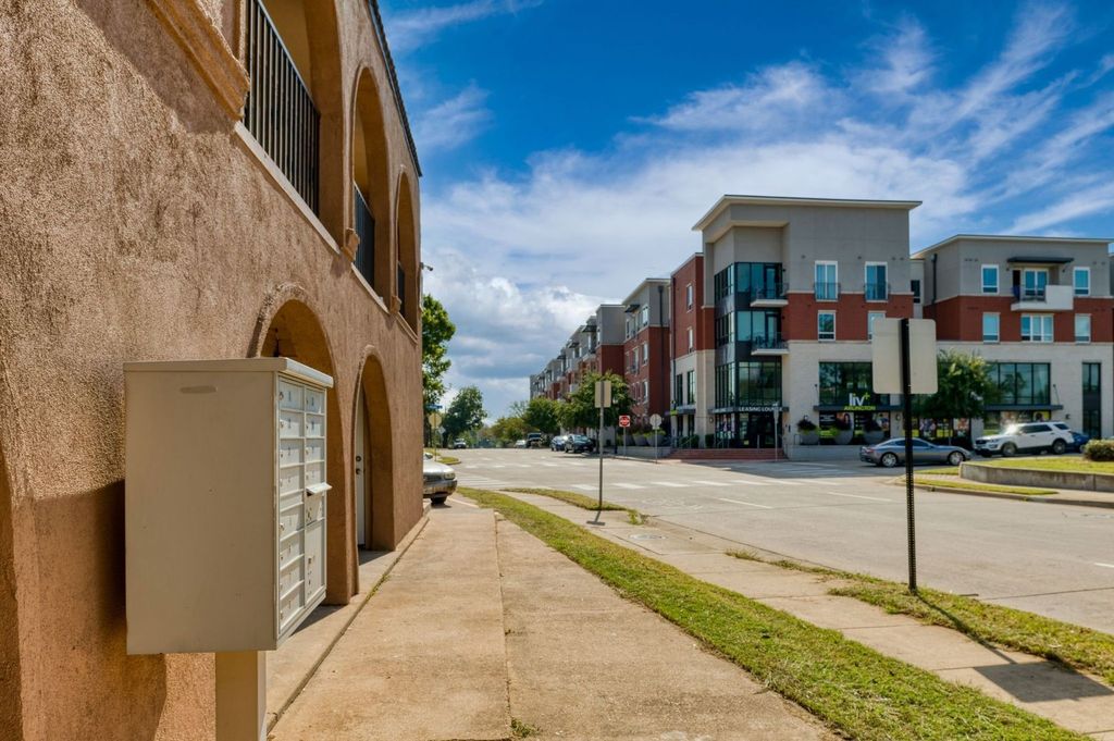 811 S Mesquite Street 08, Arlington, TX 76010
