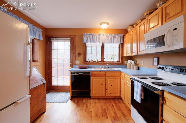 9455 Mohawk Trail, Cascade, CO 80809