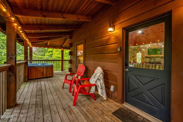2175 Wingspan Drive, Sevierville, TN 37876