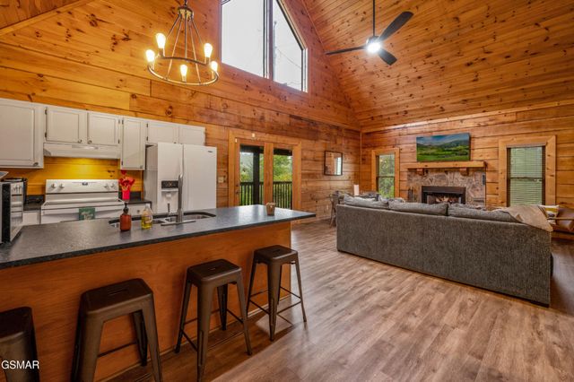 2175 Wingspan Drive, Sevierville, TN 37876
