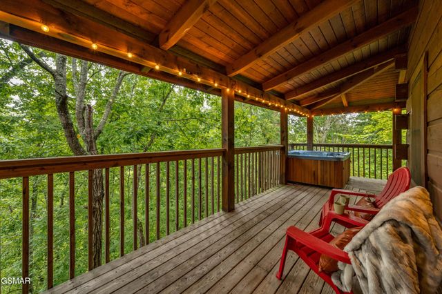 2175 Wingspan Drive, Sevierville, TN 37876
