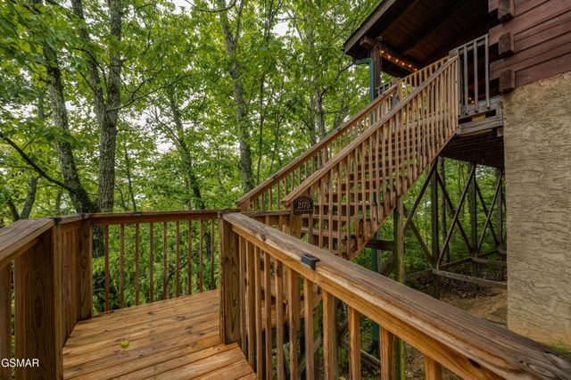 2175 Wingspan Drive, Sevierville, TN 37876