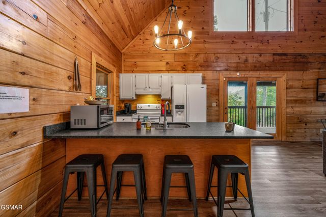 2175 Wingspan Drive, Sevierville, TN 37876