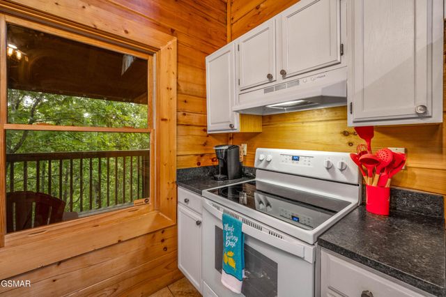 2175 Wingspan Drive, Sevierville, TN 37876