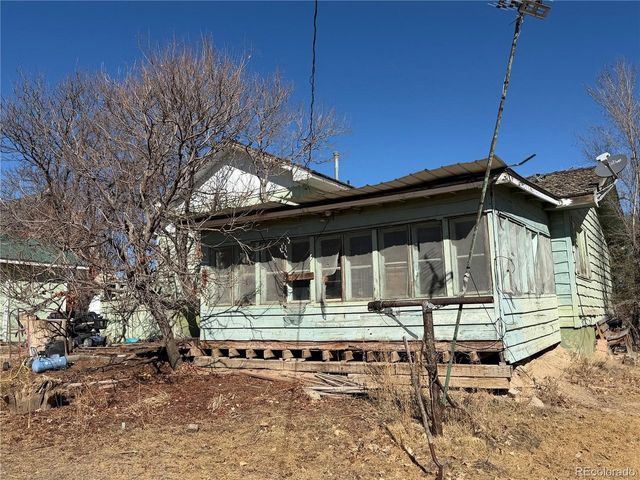 210 E Gandy Ave, Keenesburg, CO 80643