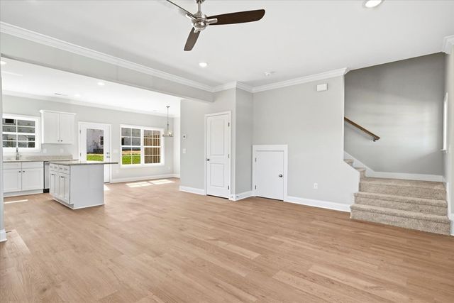142 Andros Dr, Dalton, GA 30721