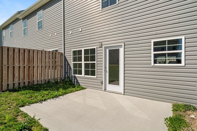 142 Andros Dr, Dalton, GA 30721