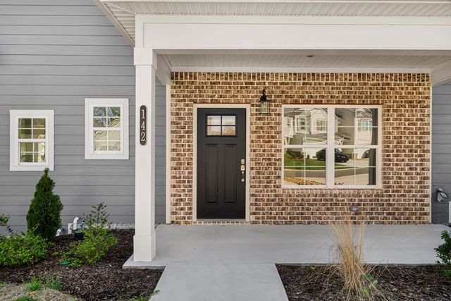 142 Andros Dr, Dalton, GA 30721
