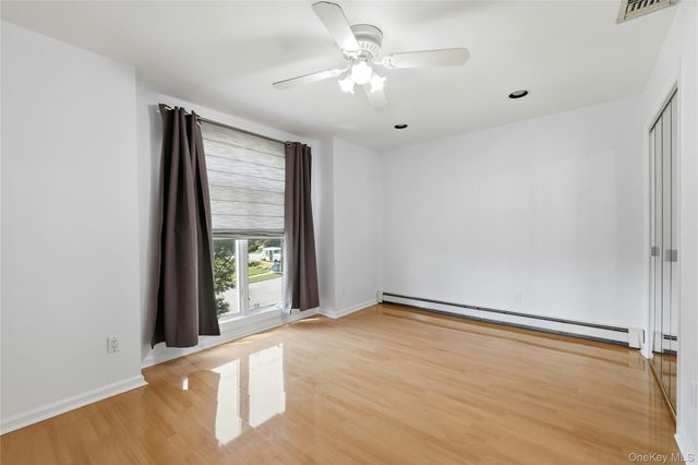 852 Jackson Avenue, Franklin Square, NY 11010