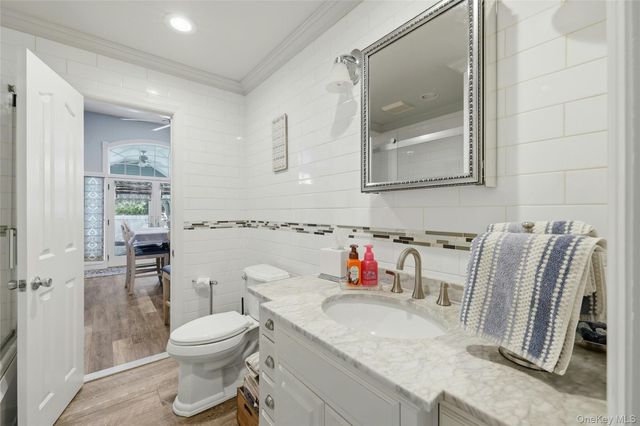 852 Jackson Avenue, Franklin Square, NY 11010