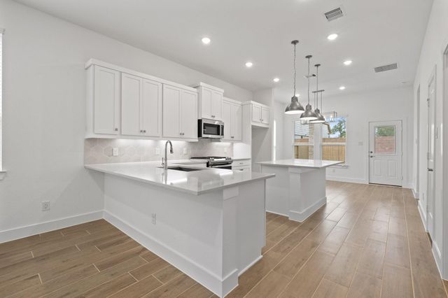 648 Crested Duck Court, Willis, TX 77318