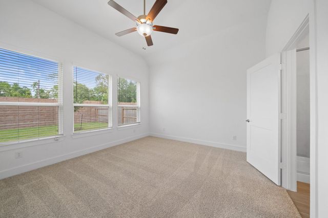 648 Crested Duck Court, Willis, TX 77318