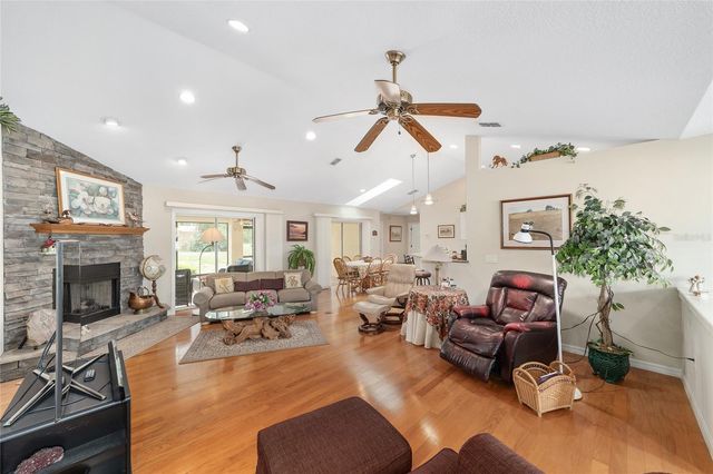 2320 SE 33RD PLACE, Ocala, FL 34471