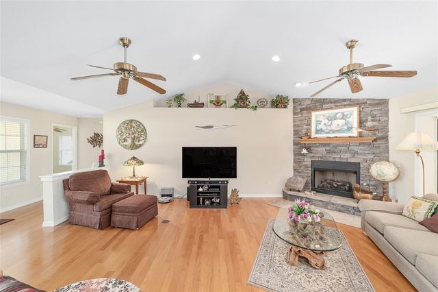 2320 SE 33RD PLACE, Ocala, FL 34471