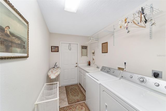 2320 SE 33RD PLACE, Ocala, FL 34471