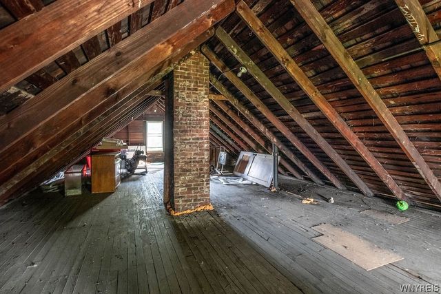 15 Sunset Street, Buffalo, NY 14207