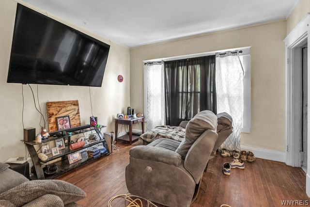 15 Sunset Street, Buffalo, NY 14207