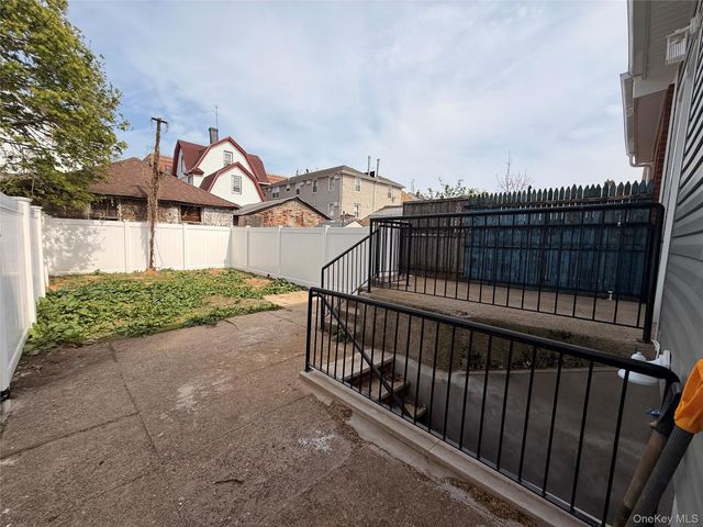 9419 116th Street, Richmond Hill, NY 11419
