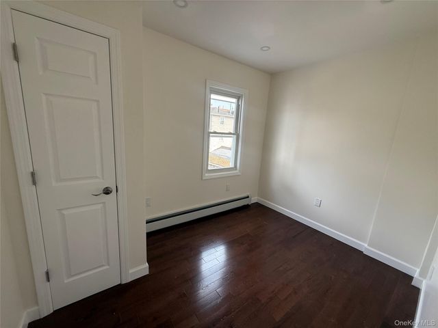 9419 116th Street, Richmond Hill, NY 11419