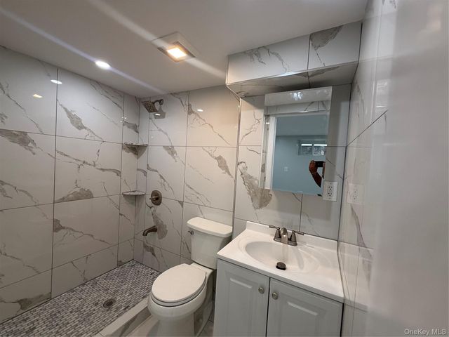 9419 116th Street, Richmond Hill, NY 11419