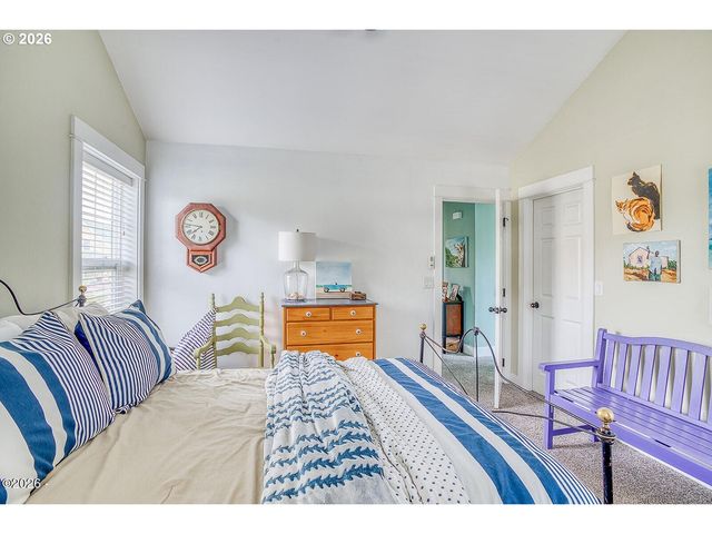 2830 Sw COAST Ave, Lincoln City, OR 97367